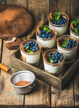 Ev yapımı Tiramisu tatlılar