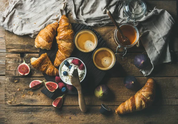 Homemade ricotta Breakfast — Stock Photo, Image