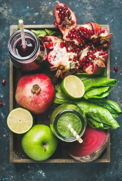 Granaatappels, rode biet, limes en appel — Stockfoto