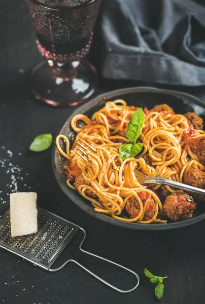 Italienisches Pasta-Dinner — Stockfoto