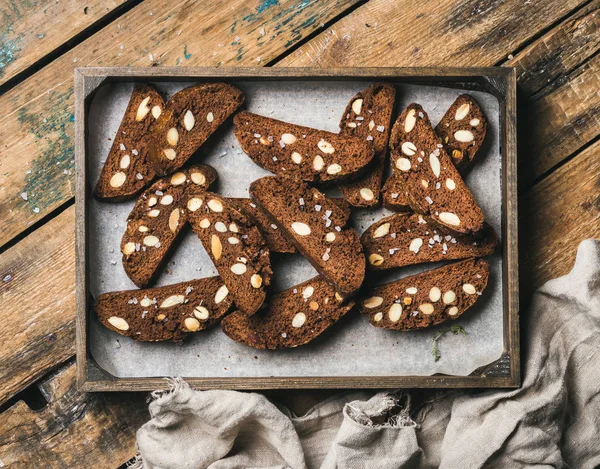 Biscotti chocolate negro — Foto de Stock