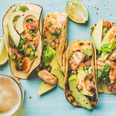 Sağlıklı Mısır tavuk tortilla