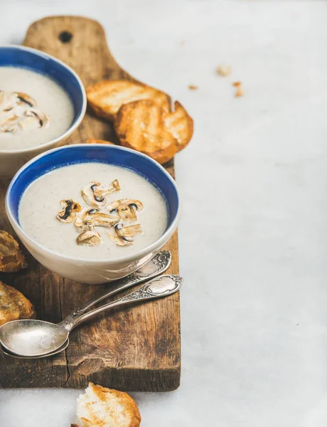 Creamy mushrooms soup — Stock Photo, Image