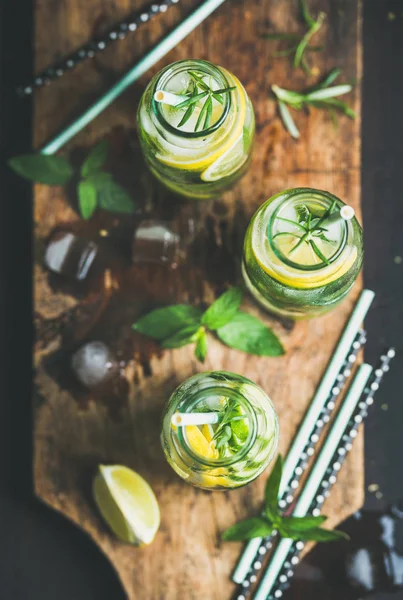 Citrus and herbs water for detox — Stock Photo, Image