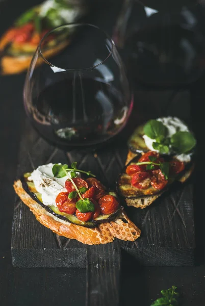 Wein und Snack-Set — Stockfoto