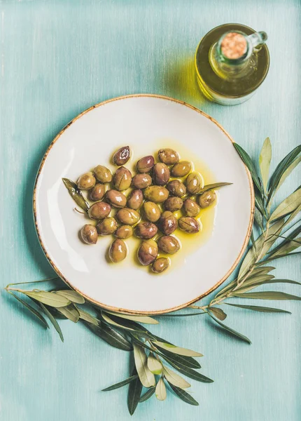 Marynowane oliwki zielone — Zdjęcie stockowe
