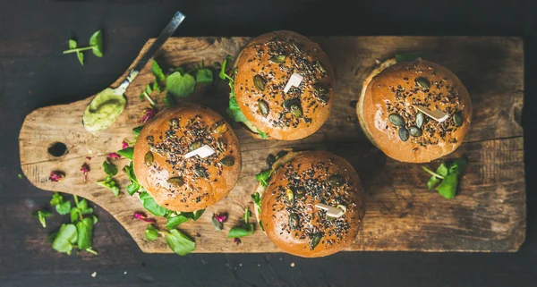 Sağlıklı ev yapımı vejetaryen Burger — Stok fotoğraf