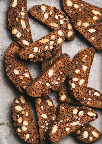 Sötét csokoládé és a tengeri só Biscotti — Stock Fotó