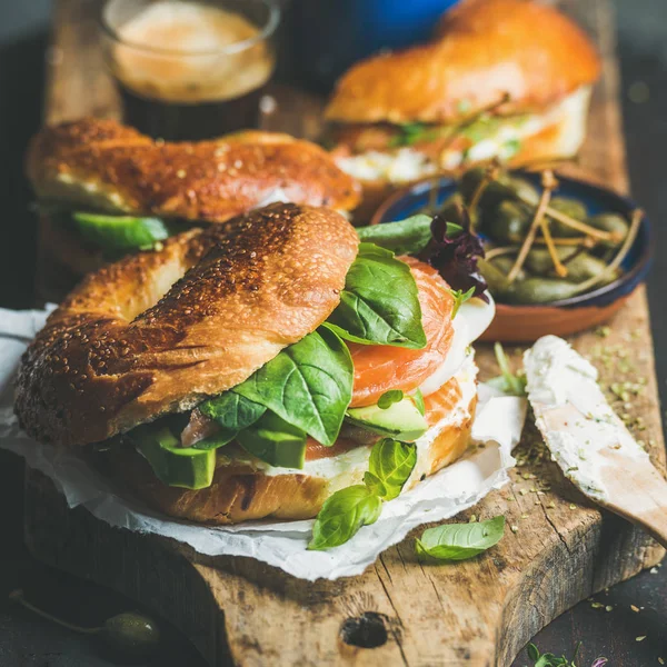 Healthy breakfast with bagels — Stock Photo, Image