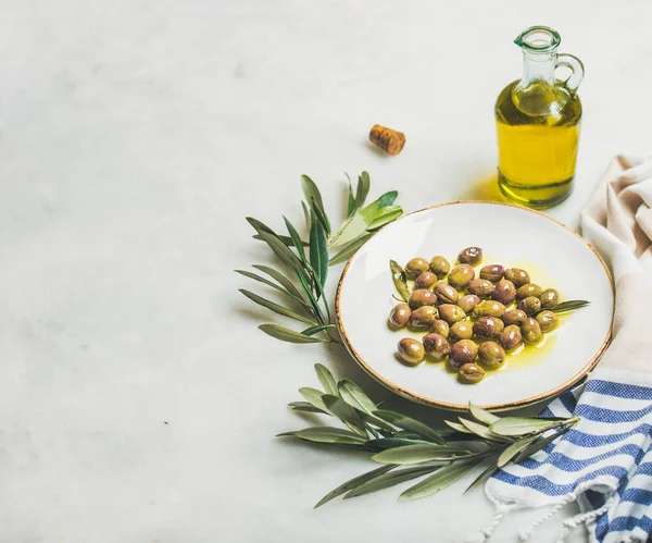 Pickled green Mediterranean olives — Stock Photo, Image