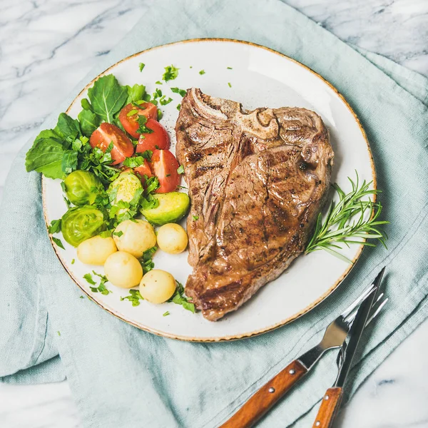 Grilled meat dinner plate — Stock Photo, Image