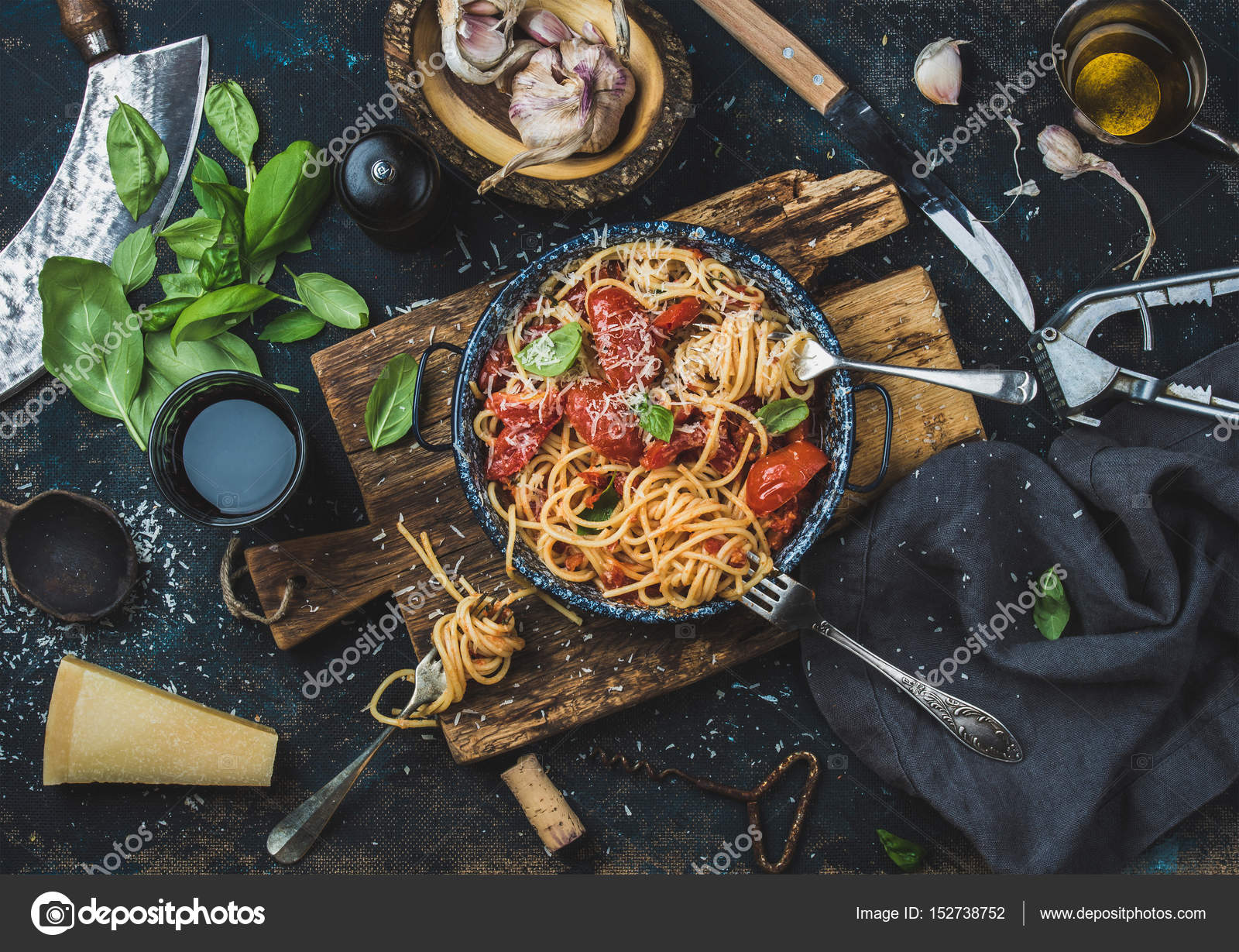 Italian style pasta dinnering pasta — Stock Photo © sonyakamoz 152738752