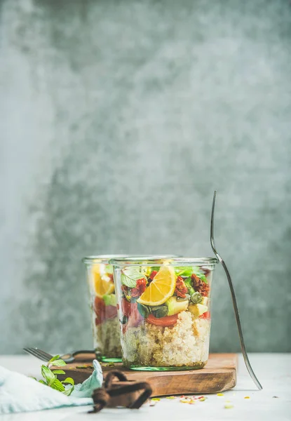 Quionoa ile sağlıklı salata — Stok fotoğraf