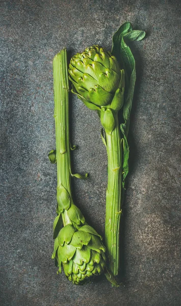 Artichockes verts crus frais — Photo