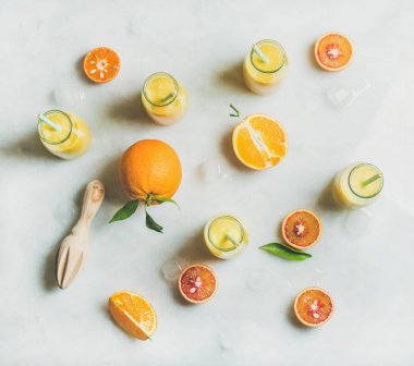 Sağlıklı sarı smoothies