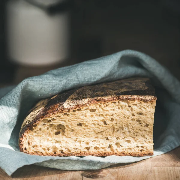 Rustikales französisches Roggenbrot — Stockfoto