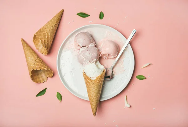 strawberry and coconut ice cream