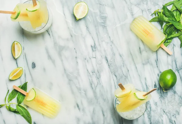 Verano refrescante paletas de limonada — Foto de Stock