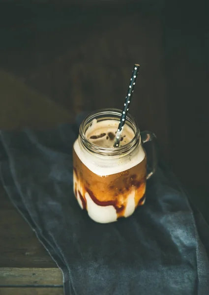 아이스 카라멜 macciato 커피 — 스톡 사진