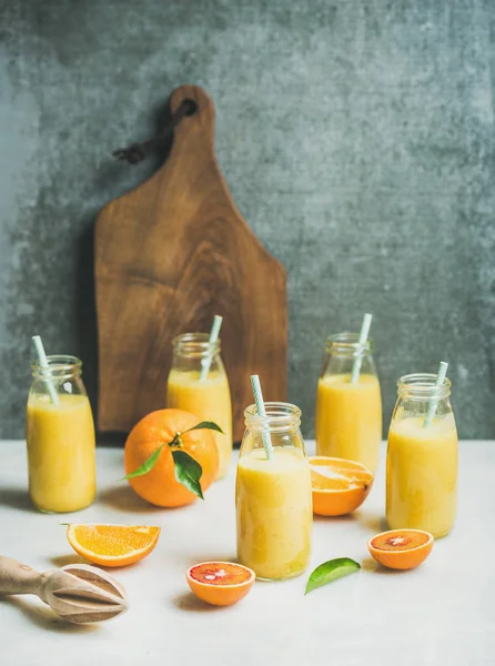 健康的黄色果汁 — 图库照片
