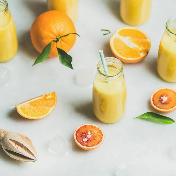 Egészséges sárga smoothie — Stock Fotó