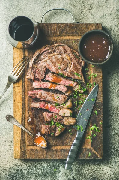 Medium rare ribeye beef steak — Stock Photo, Image