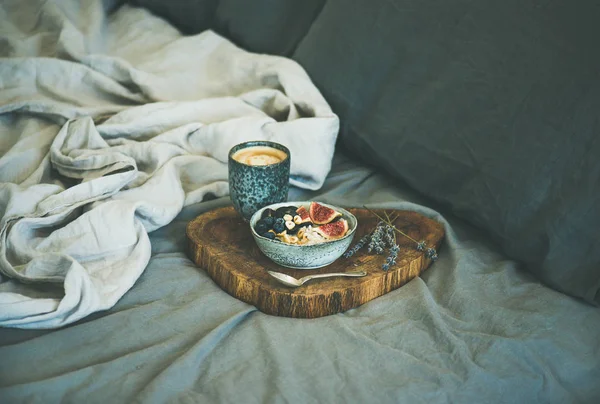 Rizs kókusz zabkása és eszpresszó csésze — Stock Fotó