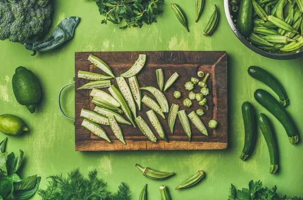 Zielone warzywa i zieleni — Zdjęcie stockowe