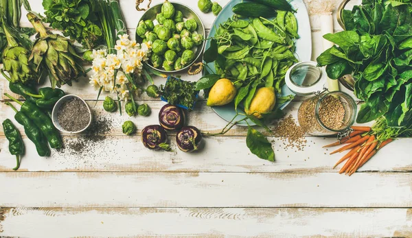 Våren hälsosam vegansk mat — Stockfoto