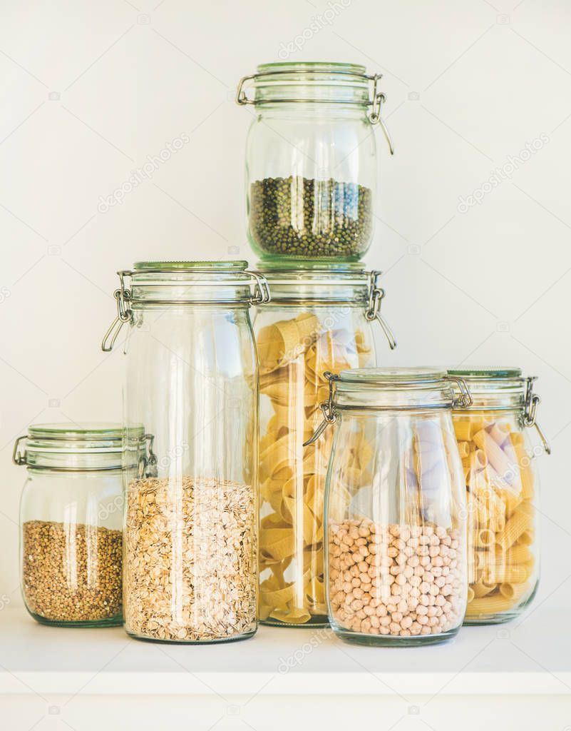 Various raw cereals, grains, beans and pasta