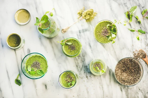 Matcha Zelený Veganské Smoothie Chia Semen Čerstvou Mátou Sklenice Láhve — Stock fotografie