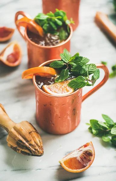 Blood Orange Moscow Mule Alcohol Cocktails Fresh Mint Leaves Ice — Stock Photo, Image