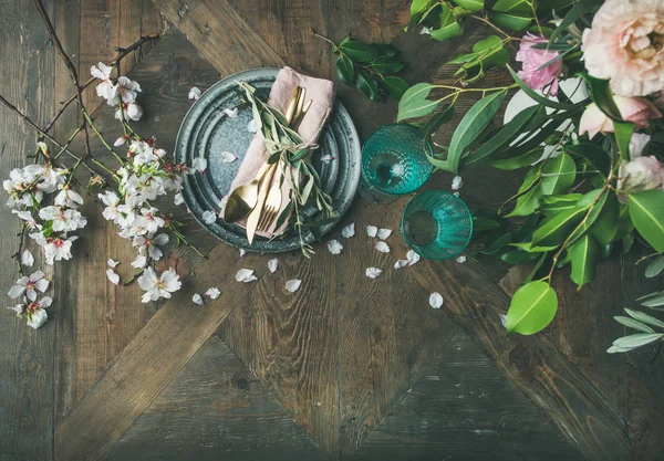 Mieszkanie Lay Nakrycie Stołu Wakacje Wielkanoc Wiosna Przetargu Kwiat Migdałowca — Zdjęcie stockowe