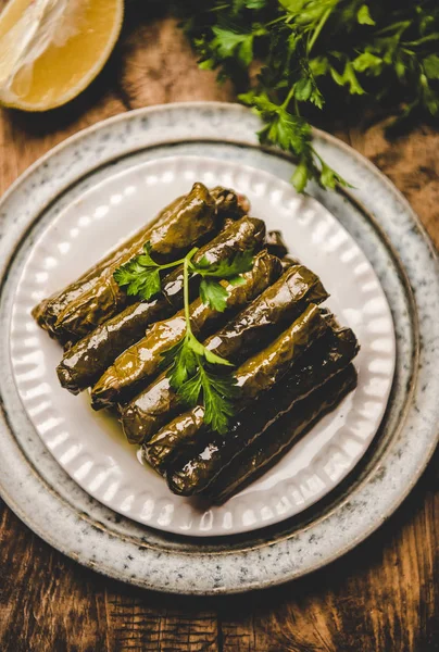 Hojas Vino Tradicionales Turcas Sarma Dolma Rellenas Arroz Especias Decoradas — Foto de Stock