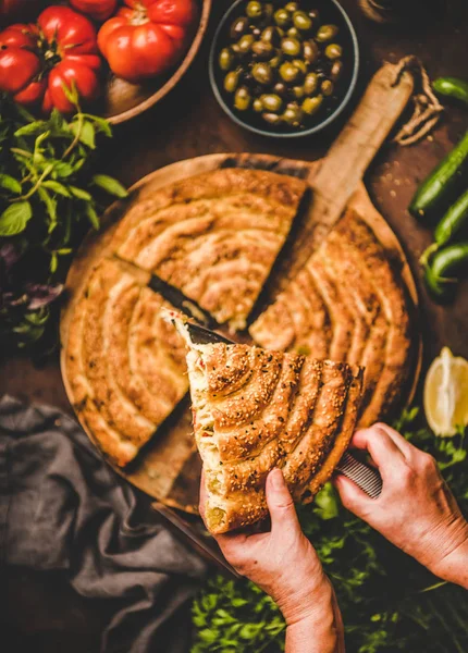 Turkish Traditional Pastry Breakfast Human Hands Holding Piece Borek Pie — Stockfoto