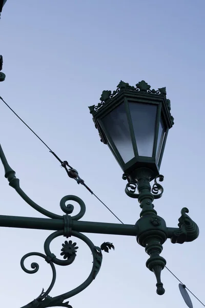 Velha Cidade Europeia Luzes Rua — Fotografia de Stock