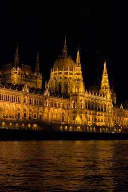 Budapeşte Parlamento Binaları 'nın gece ışıkları
