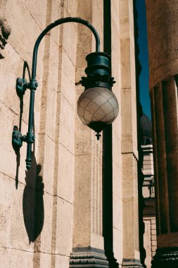 Eski Avrupa şehir sokak lambaları
