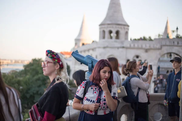 Beaucoup Touristes Dans Château Buda Profiter Paysage — Photo