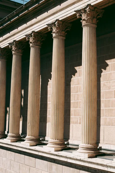 Antiguo Edificio Estilo Griego Romano Con Columnas — Foto de Stock