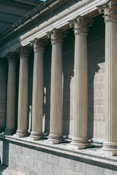 Antiguo Edificio Estilo Griego Romano Con Columnas — Foto de Stock