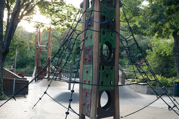 Aire Jeux Extérieure Moderne Avec Toboggans Cadres Escalade — Photo