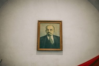 Duvarda Lenin 'in Sovyet portresi
