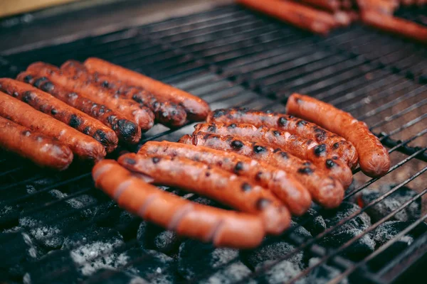 Délicieux Hot Dogs Frais Sur Gril — Photo