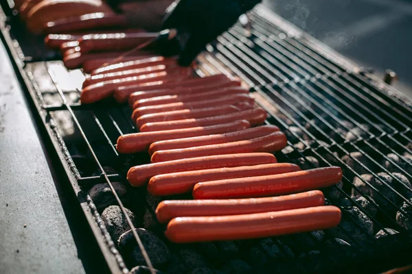 Délicieux Hot Dogs Frais Sur Gril — Photo