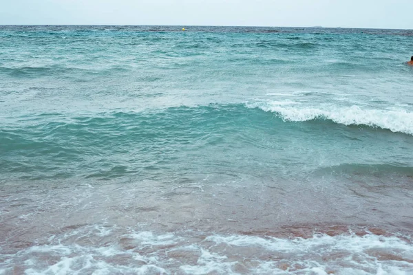 Dalgalı Güzel Akdeniz — Stok fotoğraf