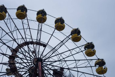 Çernobil 'deki Pripyat hayalet kasabasında dönme dolap.