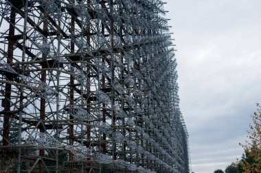 Pripyat, Çernobil 'deki Duga elektrik santrali. Sinyali yakalamak için Sovyet gizli radyo kulesi.
