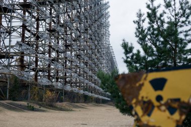 Pripyat, Çernobil 'deki Duga elektrik santrali. Sinyali yakalamak için Sovyet gizli radyo kulesi.