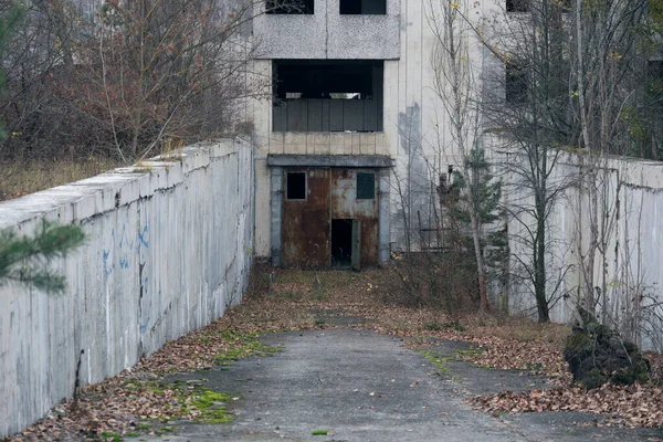 Старый Разрушенный Дом Припяти Чернобыле — стоковое фото